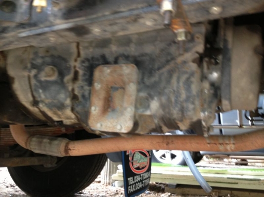 รถอิซูซุ 10 ล้อ ตู้เย็น 230 แรงม้า ปี 49 สนใจติดต่อ 081 - 6079515 รถอิซูซุ 10 ล้อ ตู้เย็น 230 แรงม้า ปี 49 สนใจติดต่อ 081 - 6079515