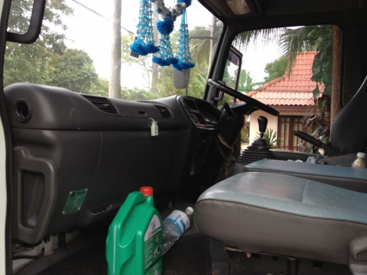 รถอิซูซุ 10 ล้อ ตู้เย็น 230 แรงม้า ปี 49 สนใจติดต่อ 081 - 6079515 รถอิซูซุ 10 ล้อ ตู้เย็น 230 แรงม้า ปี 49 สนใจติดต่อ 081 - 6079515