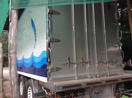 รถอิซูซุ 10 ล้อ ตู้เย็น 230 แรงม้า ปี 49 สนใจติดต่อ 081 - 6079515 รถอิซูซุ 10 ล้อ ตู้เย็น 230 แรงม้า ปี 49 สนใจติดต่อ 081 - 6079515