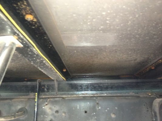 รถอิซูซุ 10 ล้อ ตู้เย็น 230 แรงม้า ปี 49 สนใจติดต่อ 081 - 6079515 รถอิซูซุ 10 ล้อ ตู้เย็น 230 แรงม้า ปี 49 สนใจติดต่อ 081 - 6079515