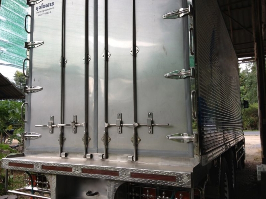 รถอิซูซุ 10 ล้อ ตู้เย็น 230 แรงม้า ปี 49 สนใจติดต่อ 081 - 6079515 รถอิซูซุ 10 ล้อ ตู้เย็น 230 แรงม้า ปี 49 สนใจติดต่อ 081 - 6079515