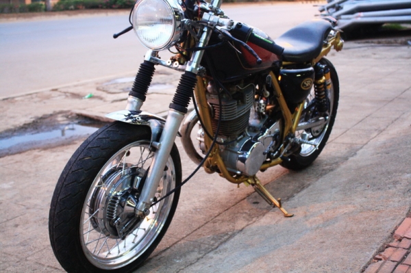 __sr400 ปี98 เลขเต็ม(สรรพสามิตตัวจริง) 60,000บาท__ __sr400 ปี98 เลขเต็ม(สรรพสามิตตัวจริง) 60,000บาท__