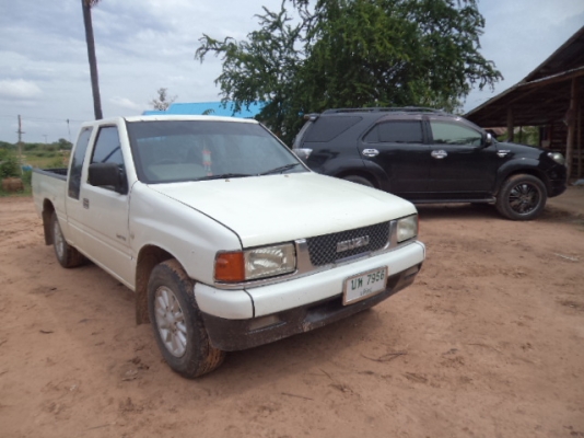 ขายรถกะบะอีซูซุปี38 สภาพสวย พร้อมใช้งานคับ ขายรถกะบะอีซูซุปี38 สภาพสวย พร้อมใช้งานคับ