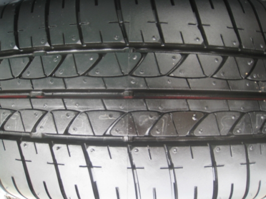 ขายล้อกะทะ Nissan almera 4 รู100 +ฝาครอบ+ยาง175/70 r14 ปี 0713  (081-3747940)