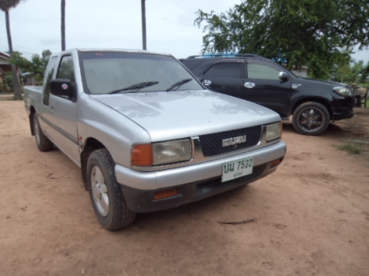 ขายรถกะบะอีซูซุปี37 พวงมาลัยเพาเวอร์ สภาพสวย พร้อมใช้งานคับ ขายรถกะบะอีซูซุปี37 พวงมาลัยเพาเวอร์ สภาพสวย พร้อมใช้งานคับ