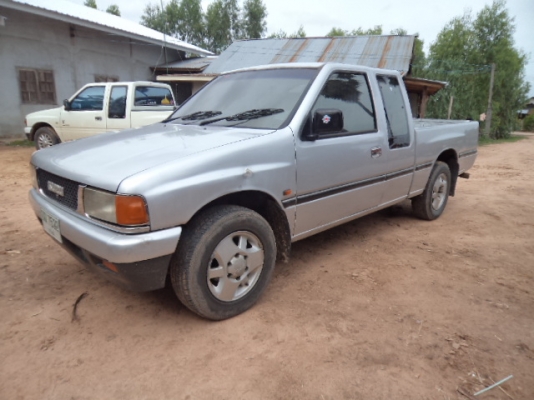 ขายรถกะบะอีซูซุปี37 พวงมาลัยเพาเวอร์ สภาพสวย พร้อมใช้งานคับ ขายรถกะบะอีซูซุปี37 พวงมาลัยเพาเวอร์ สภาพสวย พร้อมใช้งานคับ