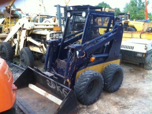 ขายรถตักอเนกประสงค์