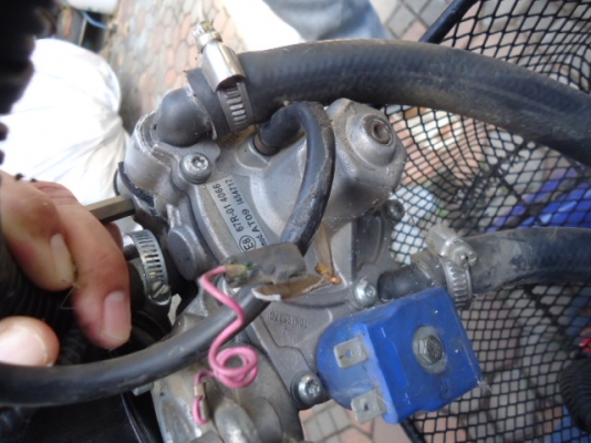 ขายชุดติดตั้งแก๊สหัวฉีดมือสองสภาพใหม่ สำหรับรถยนต์ 4 สูบหัวฉีด ราคาถูกๆครับ