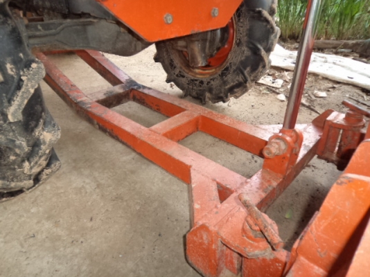 ขายรถไถคูโบต้า 26 แรง 2เพลามีอุปกรครบ ดันหน้า ผานหลัง โรตารี พร้อมใช้ สภาพดีพร้อมใช้