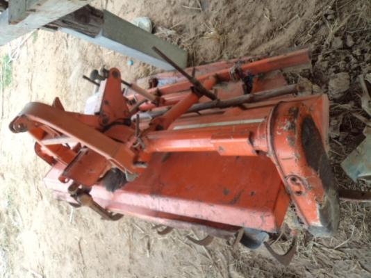 ขายรถไถคูโบต้า 26 แรง 2เพลามีอุปกรครบ ดันหน้า ผานหลัง โรตารี พร้อมใช้ สภาพดีพร้อมใช้