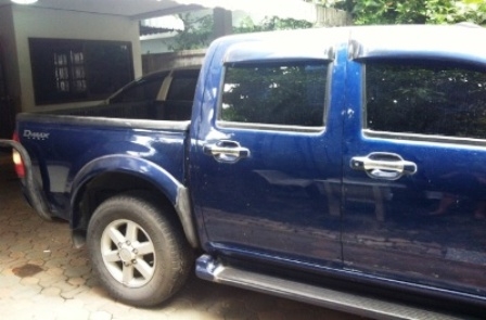 ขายด่วน ISUZU DMAX LS 3.0 CAB4 4WD
