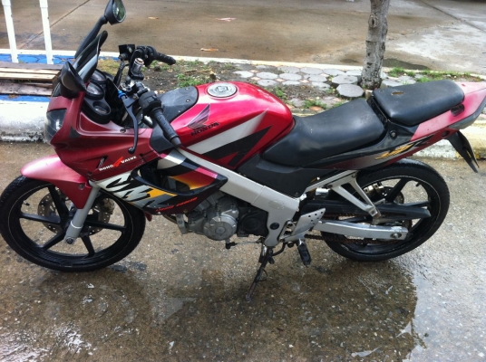 ขายCBR150Rคาร์บู ปี 2545ราคา 19,000 บาท ลดได้ครับ