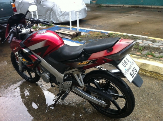 ขายCBR150Rคาร์บู ปี 2545ราคา 19,000 บาท ลดได้ครับ