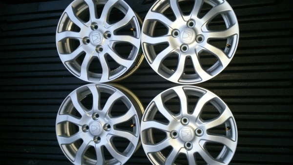 ขายแม็กถอดป้ายแดง HONDA AMAZE 4รู ขอบ14 สวยๆ 4 วง