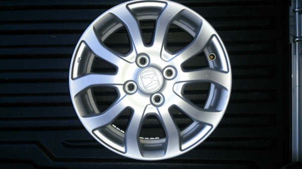 ขายแม็กถอดป้ายแดง HONDA AMAZE 4รู ขอบ14 สวยๆ 4 วง