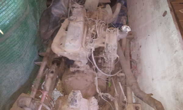 ขายเครื่อง6ล้อ  ยกลงจากรถบัส  เครื่องใช้งานได้ปกติ ฟิตมากแต่ถอกไว้นาน  ฝุ่นจับตัว    ขาย25000  ต่อรองได้ครับ สอบถามรายละเอียดเครื่องได้  โทร 0860395815