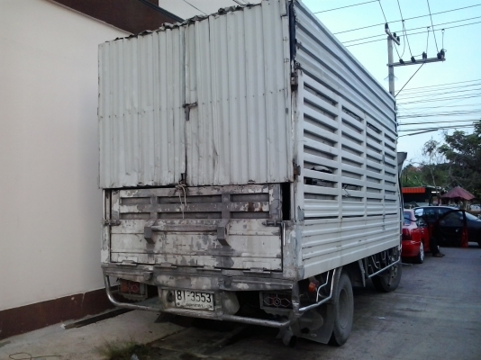 ปี 08 รถบรรทุก 6 ล้อ Dutro 130 แรง เครื่องแน่น สภาพดี