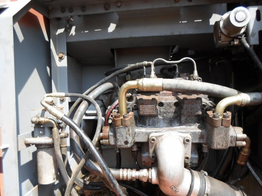 ด่วนเจ้าของลดราคาขายได้ขาย ขาย แบคโฮ HITACHI EX200-5 รถสวย เอกสารเล่มทะเบียน