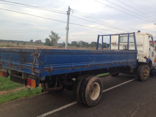 ขายตัด เอาทุนคืน 6ล้อ เอาไปทำอะไหล่/ต่อดั๊ม(เกิดใหม่)/ติดเครน/วางโม่/เทเลอร์ HINO KM350 เครื่องDM100 100HPแห้งดีติดง่าย เกียร์เดิม ติดFหน้า-หลัง หัวFB ช่วงล่างสวย คัสซีสวยมาก ไม่มีผุไม่มีบวม กระบะ4.3ม. สภาพดี ขายตามสภาพ สัญญาซื้อขาย ราคาต่อรองได้ครับ