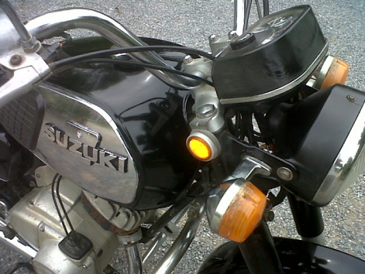 ขายK125 m4 ทะเบียนโอน ภาษีเต็ม เครื่องดี กระจกแท้ สตาร์ทมือ ระบบไฟใช้ได้หมด ไฟแบรคติด แตรดัง ออโต้ลูปใช้ได้