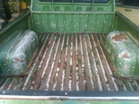 ขาย datsun โบราณเดิมๆ สภาพดีระบบไฟใช้ได้ ไมล์ดี เกน้ำมันได้