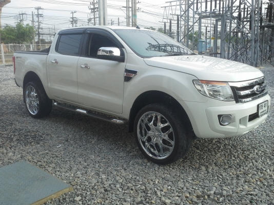 ขายล้อ 22"พร้อมยาง ล้อครับ พร้อมใช้ 2012