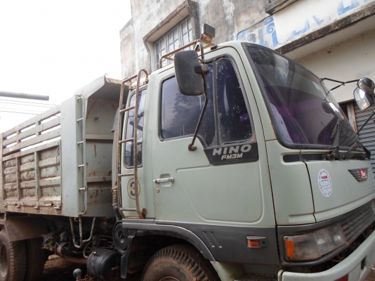 ขายสิบล้อ Hino 3M 240 ดั้ม สามมิตร
