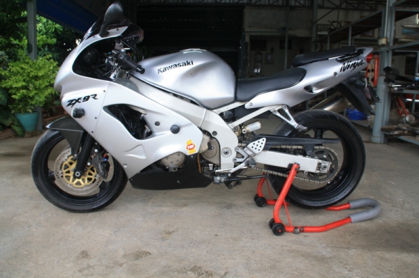 ขาย KAWASAKI ZX 9 R เครื่องดี ทะเบียนแท้ พร้อมโอน 129000