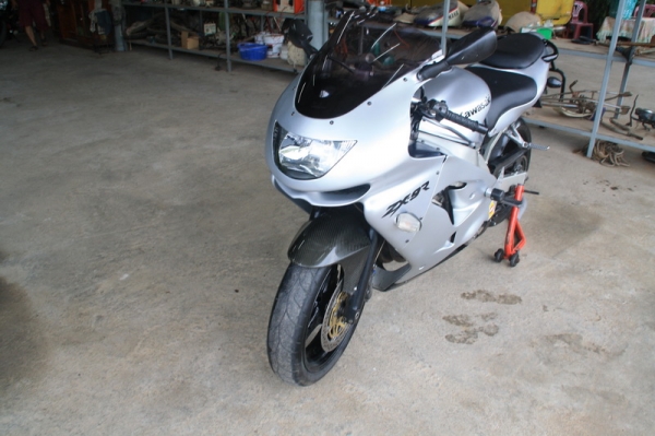 ขาย KAWASAKI ZX 9 R เครื่องดี ทะเบียนแท้ พร้อมโอน 129000