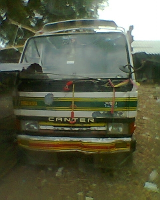 แคนเตอร์100แรงพร้อมใช้ทะเบียนแจ้งจอดรถพร้อมใช้งาน