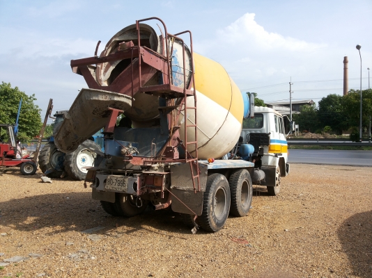 ขายรถ HINO  โม่ปูน