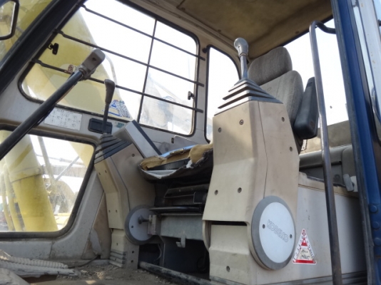 รถขุดดิน SK120-1 มาร์คทรี  รถสวย สภาพเดิมนอกจากญี่ปุ่น  เพิ่งลงมาถึงไทย  ตอนนี้รถอยู่ที่ C.S. หลักสี่แล้ว  โทร.081-373-0559