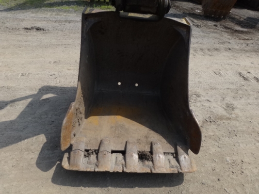 รถขุดดิน SK120-1 มาร์คทรี  รถสวย สภาพเดิมนอกจากญี่ปุ่น  เพิ่งลงมาถึงไทย  ตอนนี้รถอยู่ที่ C.S. หลักสี่แล้ว  โทร.081-373-0559