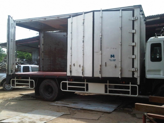 ขายรถหกล้อ อีซูซุ forword ขายรถหกล้อ อีซูซุ forword