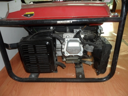 เครื่องปั่นไฟ + เครื่องฉีดน้ำ ใช้ไฟ 220 v สถาพพร้อมใซ้ครับ