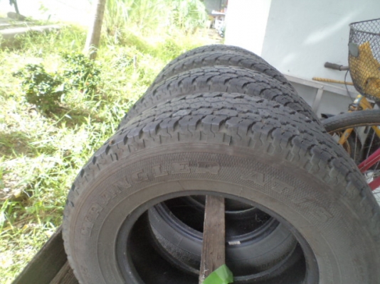 ยางรถยนต์ กระบะ ขอบ 15 จำนวน 4 เส้น ยี่ห้อ good year 225/70R15 ร้านค้าออนไลน์ดอกยางสภาพ 70 \%