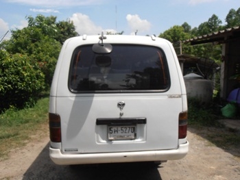 ขายรถตู้โตโยต้าไทยรุ่ง สภาพดีมาก ขายถูก ด่วน(ชลบุรี)