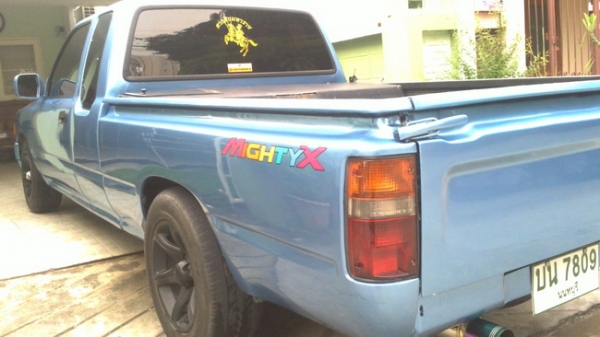 ขายรถสักคันครับ ลูกๆโตขึ้นมากต้องเปลี่ยนรถแล้ว สนใจโทรมาถามได้ ต่อรองมาขายได้ขายเลย