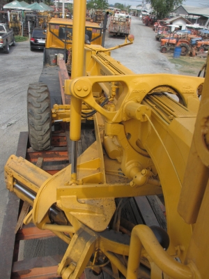 รถเกรด KOMATSU GDA63A -1 คุณภาพเยี่ยม เก่านอก ยางหน้าหลัง ใหม่