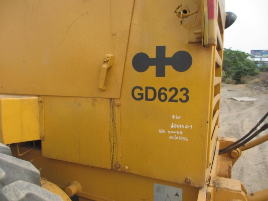 รถเกรด KOMATSU GDA63A -1 คุณภาพเยี่ยม เก่านอก ยางหน้าหลัง ใหม่