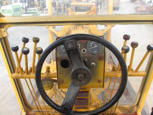 รถเกรด KOMATSU GDA63A -1 คุณภาพเยี่ยม เก่านอก ยางหน้าหลัง ใหม่