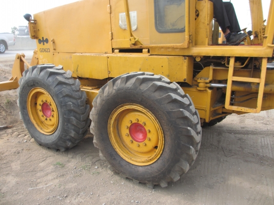 รถเกรด KOMATSU GDA63A -1 คุณภาพเยี่ยม เก่านอก ยางหน้าหลัง ใหม่