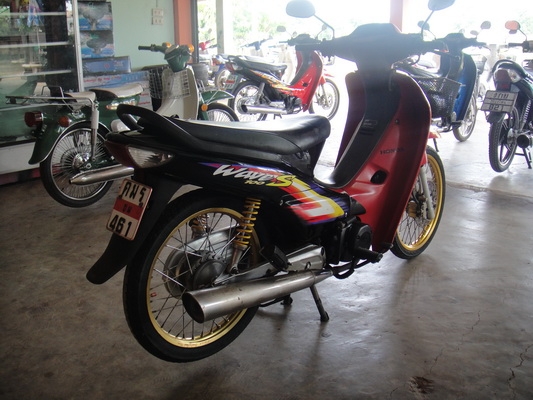 ขายฮอนด้า เวฟ 100 S สีแดง-ดำ ทะเบียนพร้อมชุดโอน ขายฮอนด้า เวฟ 100 S สีแดง-ดำ ทะเบียนพร้อมชุดโอน