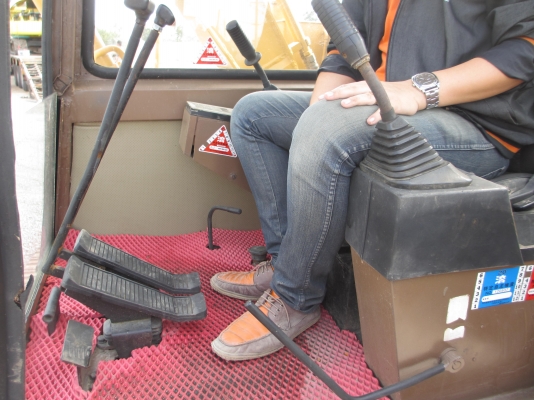 CAT 70B มาแล้ว เก่านอกแท้ๆ เอวแน่น ปั็มแรง