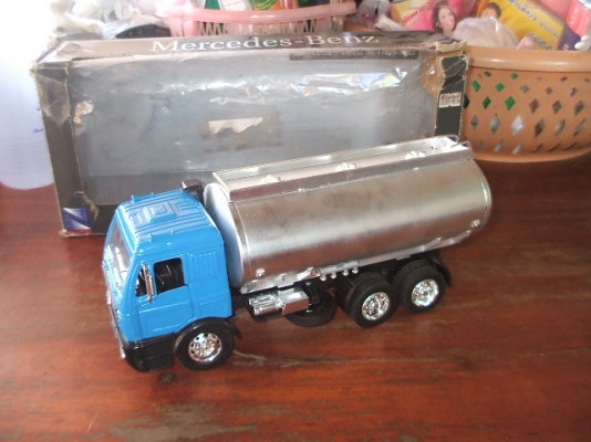 ขายโมเดลรถบรรทุก1:32