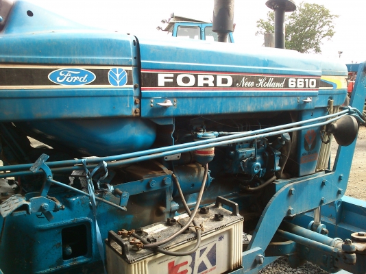 TRACTOR FORD 6610