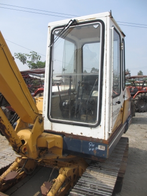 KOMATSU PC40-3 หัวเก๋ง  เก่านอก เอวแน่น ปั็มแรง สภาพพร้อมใช้ สุดๆเอาไปแบ่งกันใช้ได้เลย