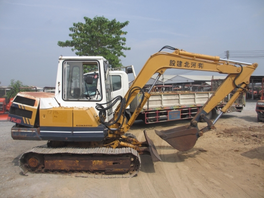 KOMATSU PC40-3 หัวเก๋ง  เก่านอก เอวแน่น ปั็มแรง สภาพพร้อมใช้ สุดๆเอาไปแบ่งกันใช้ได้เลย