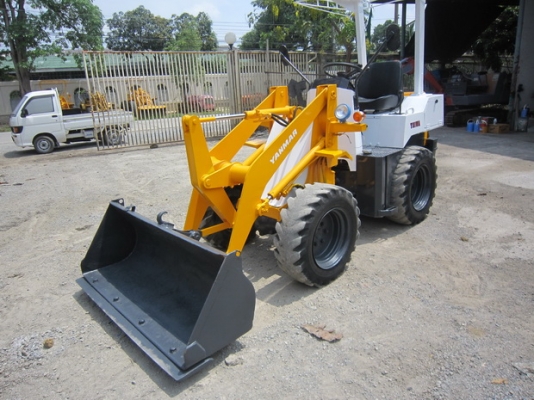 ขาย รถตักเล็ก  YANMAR รุ่น Y21WA  มือสองญี่ปุ่น