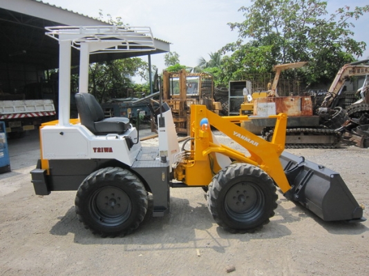 ขาย รถตักเล็ก  YANMAR รุ่น Y21WA  มือสองญี่ปุ่น